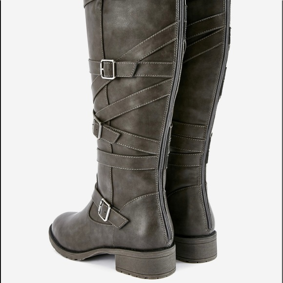 Size 6.5 woman’s boots - Picture 4 of 7